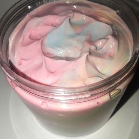 Hand CRAFTED Unicorn glows  - Picture 12 of 13